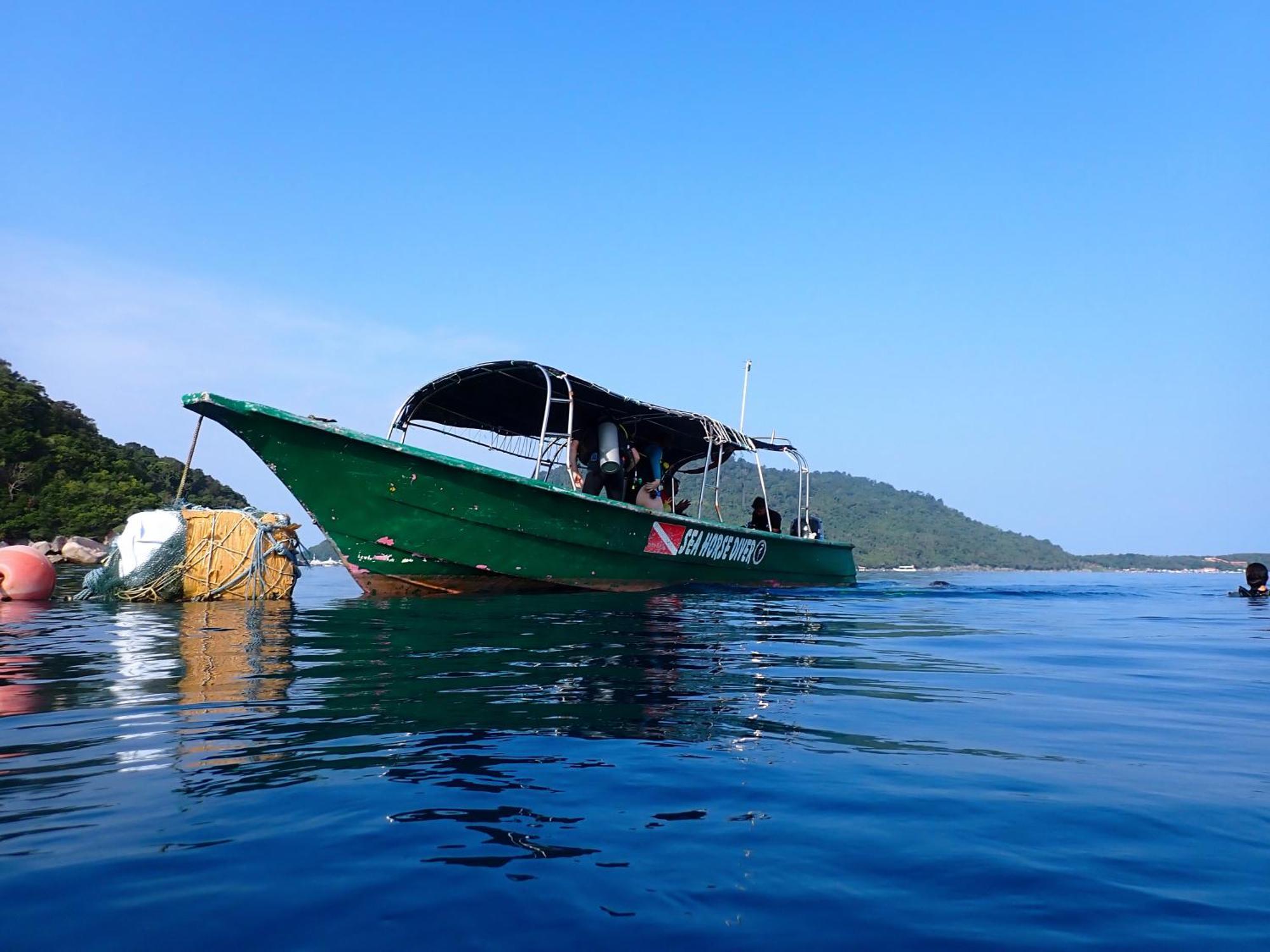Seahorse Diver Guesthouse Kampong Pasir Panjang  Zewnętrze zdjęcie