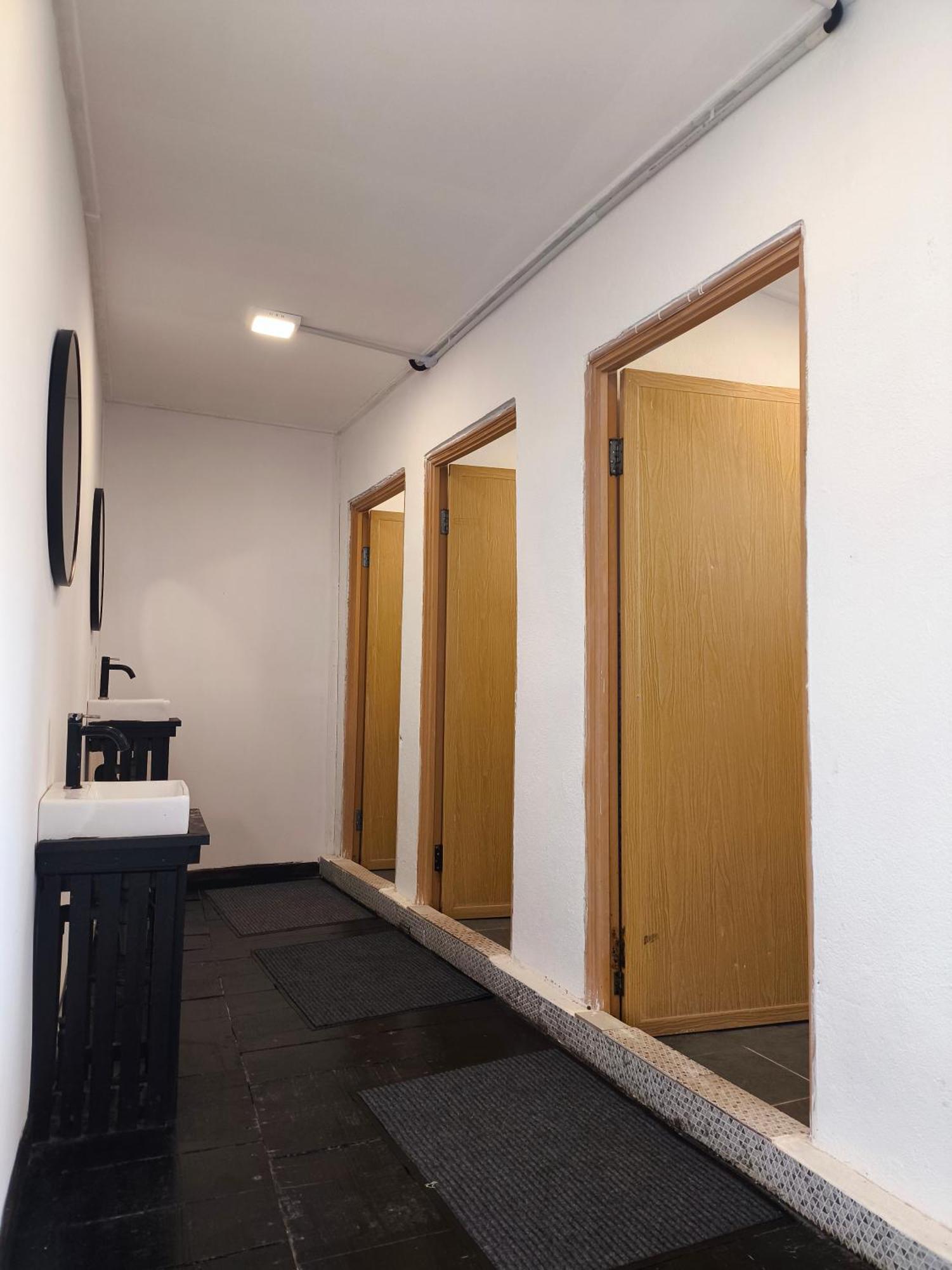 Seahorse Diver Guesthouse Kampong Pasir Panjang  Zewnętrze zdjęcie